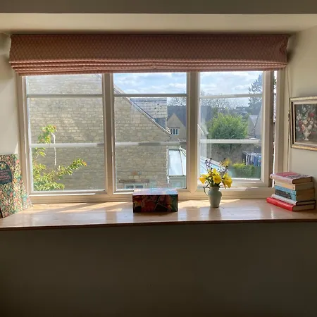 Brook Farm Cottage-2