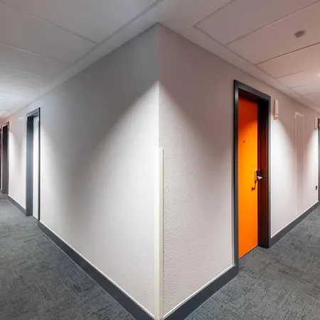 Easyhotel Oxford-3