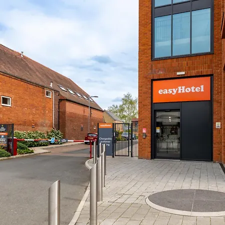 Easyhotel Oxford-2