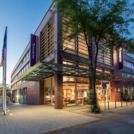 Premier Inn Essen City Limbecker Platz-2