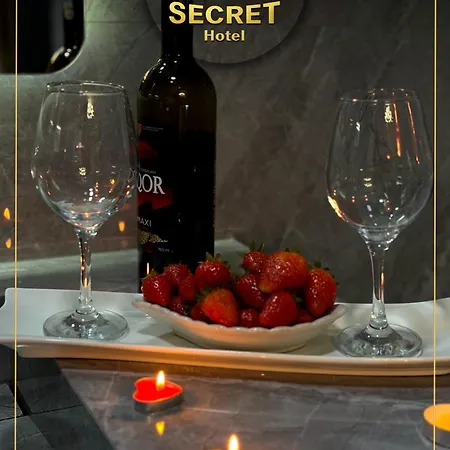 Secret Hotel-3