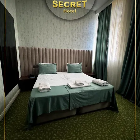Secret Hotel-2