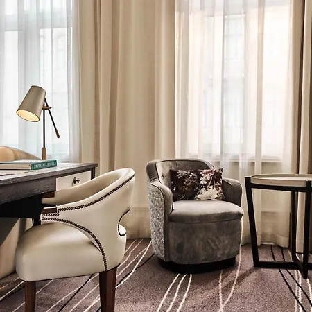 Britannia Hotel-2
