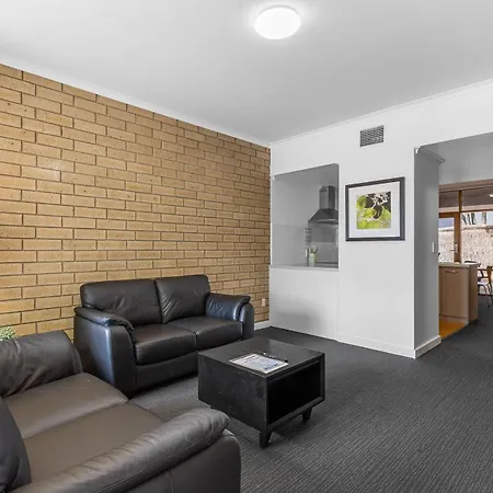 Comfort Inn&Suites Sombrero-2