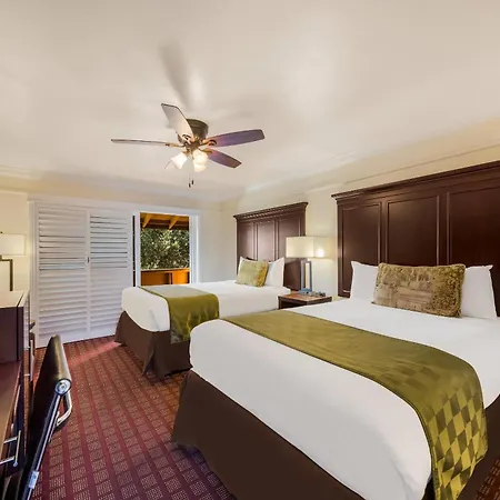 Clarion Collection Carmel Oaks Inn-2