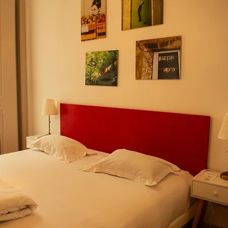 Inn Possible Lisbon Hostel-3
