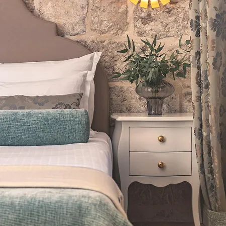 Dominus Little Palace-2