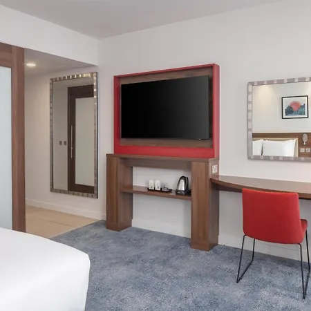Hampton By Hilton London Stansted Airport-3