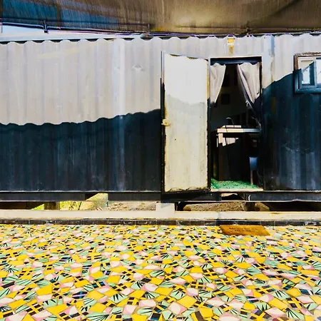 Cabane Container Hotel - Adults Only-3