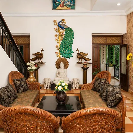Central Hotel-2
