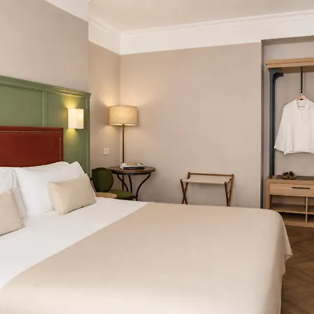 Honest Sevilla Hotel-2