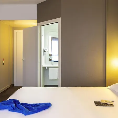 ibis Hotel Brussels Centre Gare du Midi-3