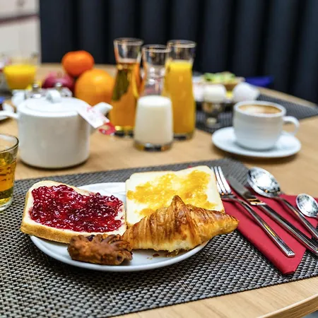 Ibis Styles Zurich City Center-2