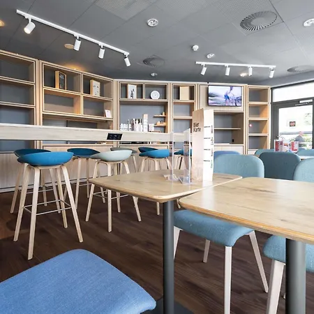 Ibis Chur-3