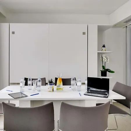 Novotel Suites Paris Issy Les Moulineaux-3