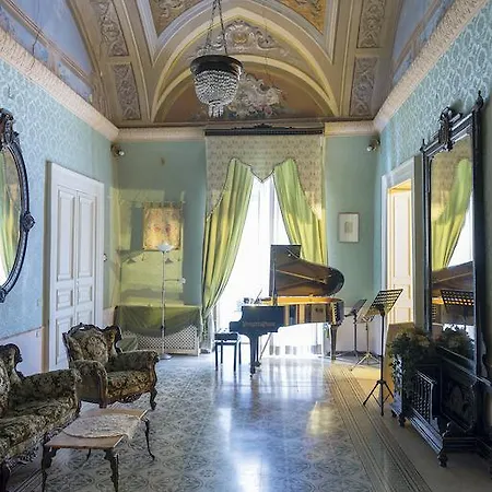 Carafa Di Maddaloni Residenza Di Charme-3