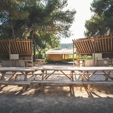 Holacamp Sitges Garrofer-3