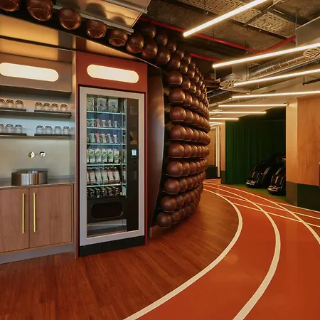 The Social Hub Barcelona Poblenou-3