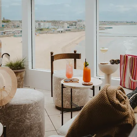 No 42 By Guesthouse, Margate-3