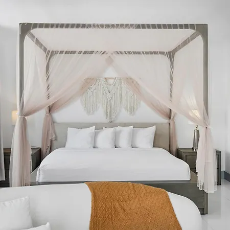 The Townhouse Hotel-2