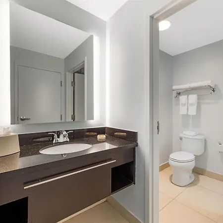 Best Western Plus Miami Airport North Hotel & Suites-2