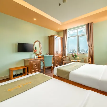 Royal Family Hotel-3