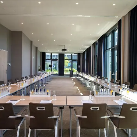 Holiday Inn Frankfurt Airport By Ihg-2