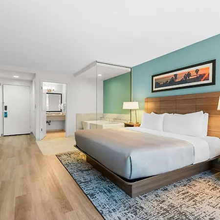 Quality Inn & Suites Hermosa Beach-3
