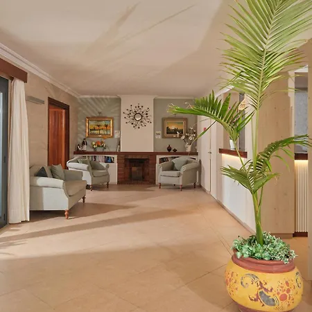 Hotel Playa Mondrago-2