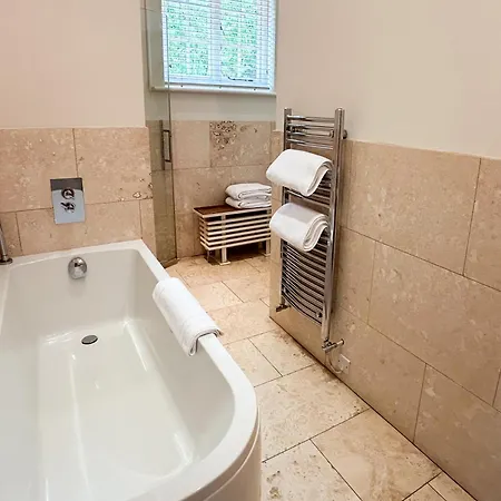 Daisybank Cottage Boutique Bed And Breakfast-2