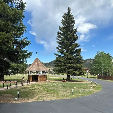 Columbine Inn (Adults Only)-3