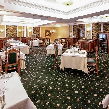 Grand Hotel London-2