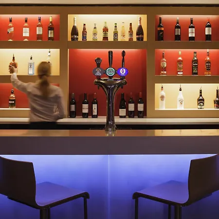 Ibis London Docklands Canary Wharf-3