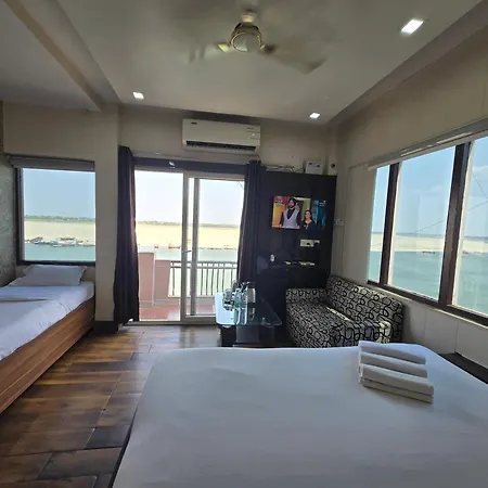 Hotel Sita Wake Up To The Ganges In The Spiritual Heart Of Varanasi-3