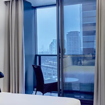 Meriton Suites North Sydney-3