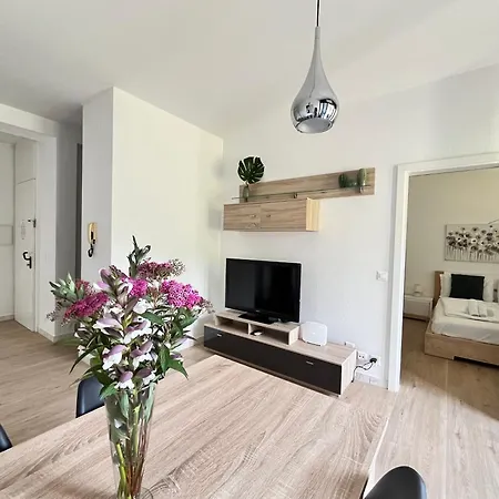 Guesthouse Lugano Center By Lr-2