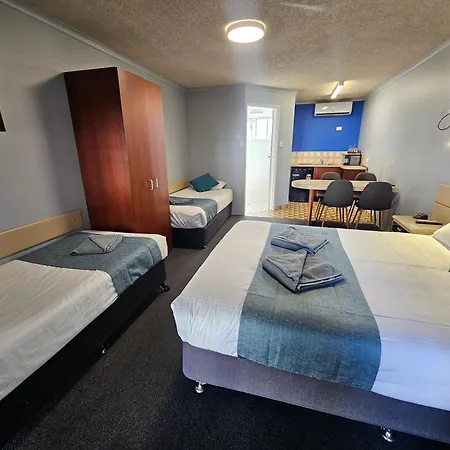 Rockhampton Court Motor Inn-2