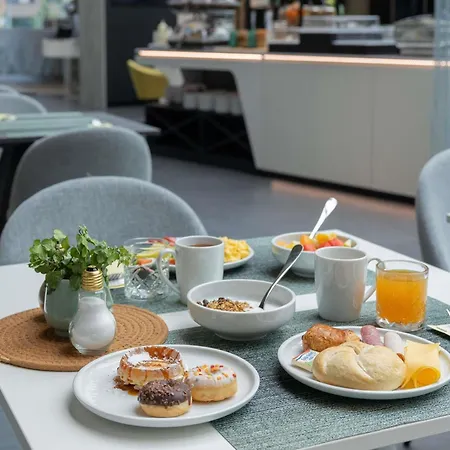 Ibis Styles Delft City Centre-2