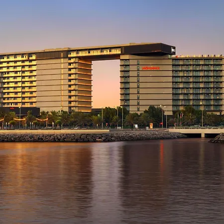 Moevenpick Resort Al Marjan Island-3