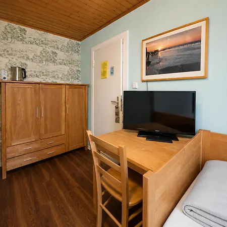 Dana Living Apartment Bremen I Zentral Nahe Hbf I Altstadt I Messe & Oevb Arena I Self Check-In-3
