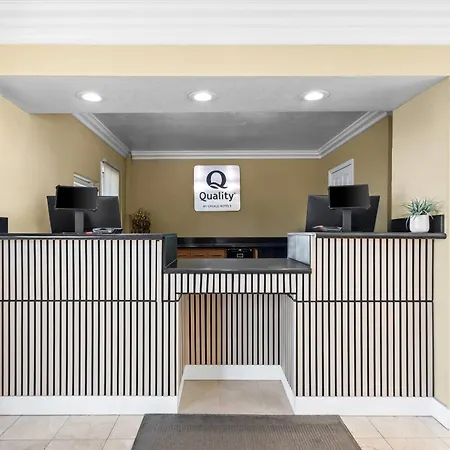 Quality Inn & Suites Santa Maria-2
