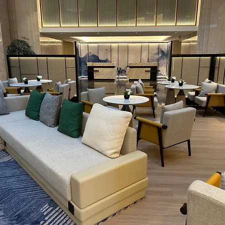 Courtyard By Marriott Shanghai Hongkou-3