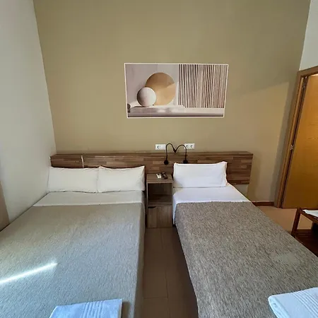 Hostal Delfos-3