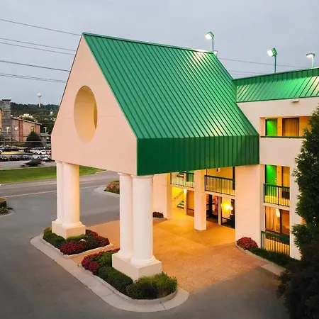 Quality Inn Near The Island Pigeon Forge-2