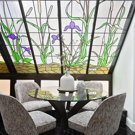 Mayfair House-2