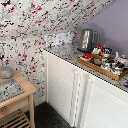 Dionard Guest House-3