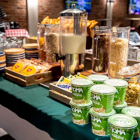 Ibis Styles Glasgow Central-3