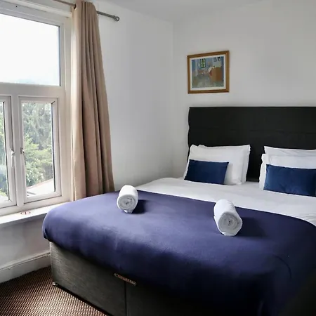 City Centre Guest House - Gloucester Park-3
