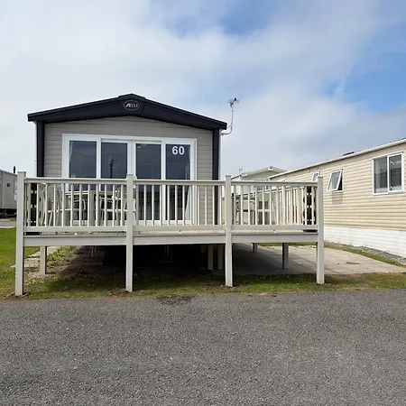 Caravan By The Sea Trecco Bay-3