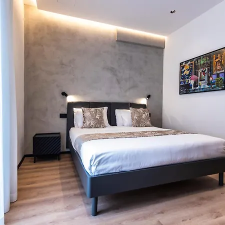 Corso 84 Luxury Suites-3